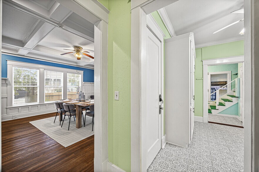 More Photos Of 1723 25th St, Galveston Hospitality For Sale