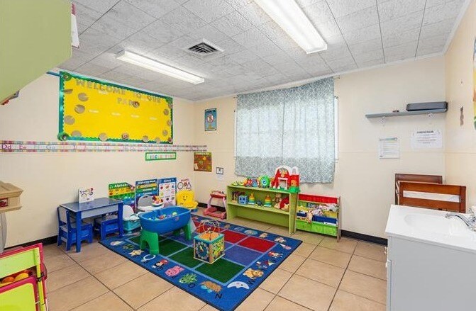 More Photos Of 806 Pershing Ave, Lufkin Daycare Center For Sale