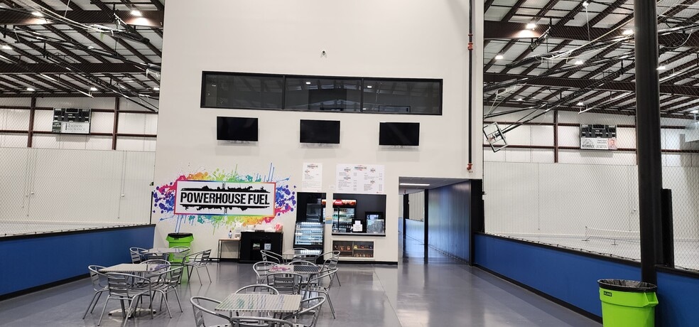 More Photos Of 300 W Hayward Dr, Mount Vernon Sports And Entertainment For Sale