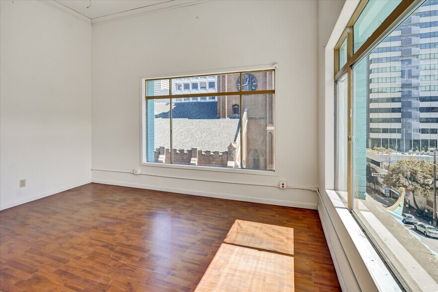 More Photos Of 601-625 Grant Ave, San Francisco Storefront Retail Office For Lease