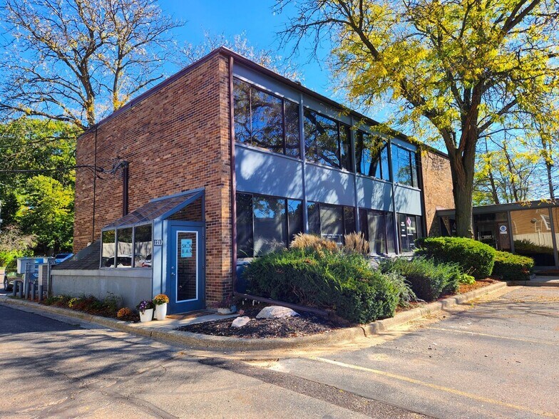 Primary Photo Of 2217 Packard St, Ann Arbor Loft Creative Space For Lease