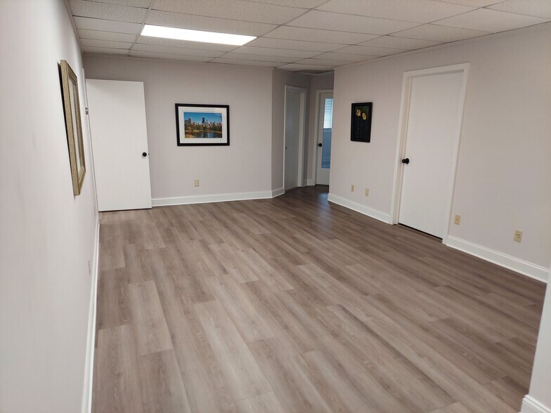 More Photos Of 1717 Legion Rd, Chapel Hill Coworking Space