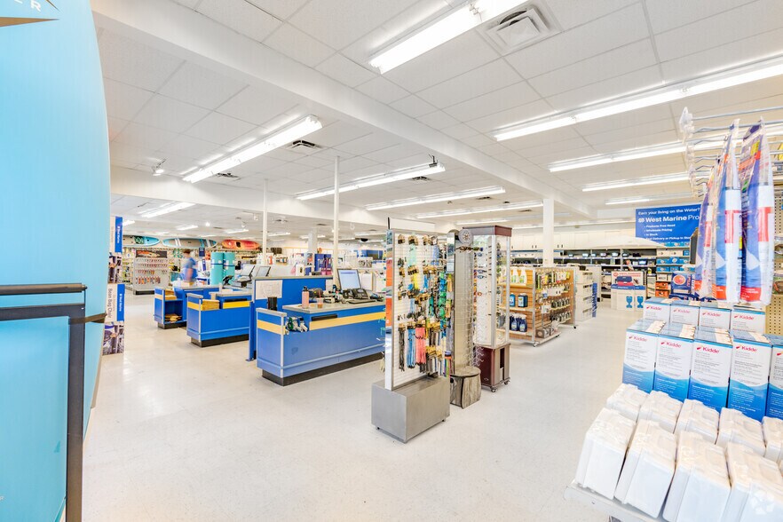 More Photos Of 100 N Federal Hwy, Deerfield Beach Unknown For Lease