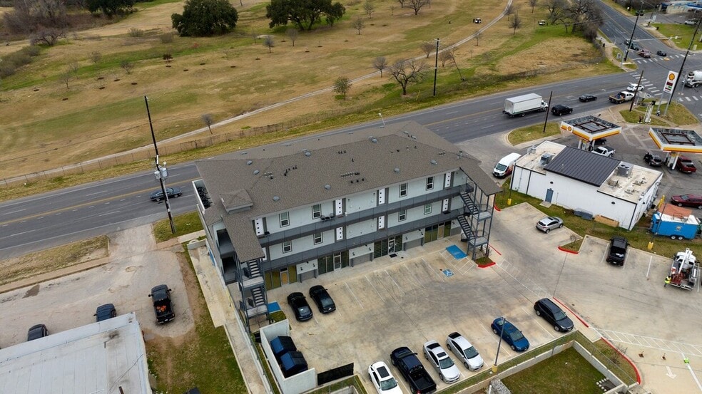 More Photos Of 4507 E Martin Luther King Jr Blvd, Austin Apartments For Sale