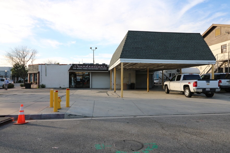 More Photos Of 24300 Main St, Newhall Restaurant For Sale