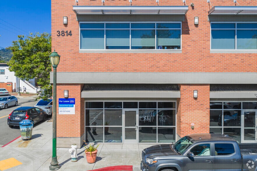More Photos Of 3810-3814 MacArthur Blvd, Oakland Medical For Lease