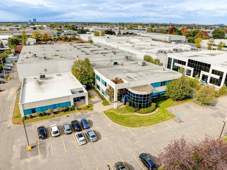 More Photos Of 5055-5065 Rue Lévy, Montréal Light Distribution For Lease