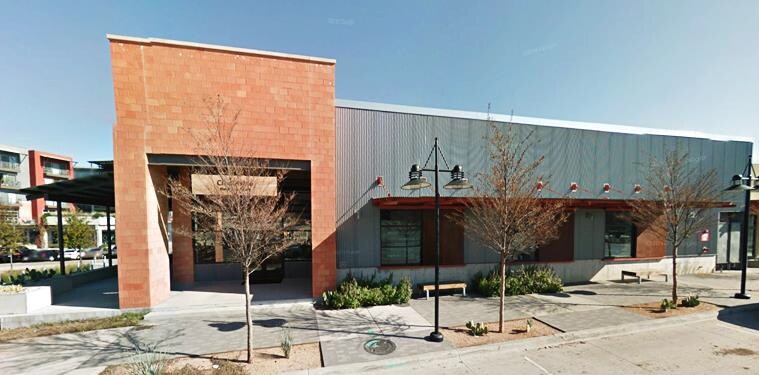 More Photos Of 1818 Sylvan Ave, Dallas Unknown For Lease