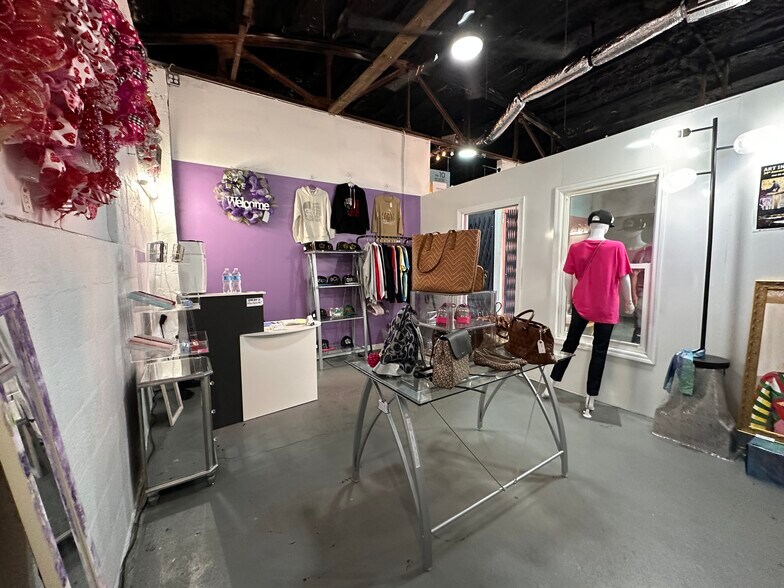 More Photos Of , Tallahassee Unknown For Sale