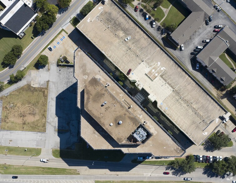 More Photos Of 5100 E Skelly Dr, Tulsa Office For Sale