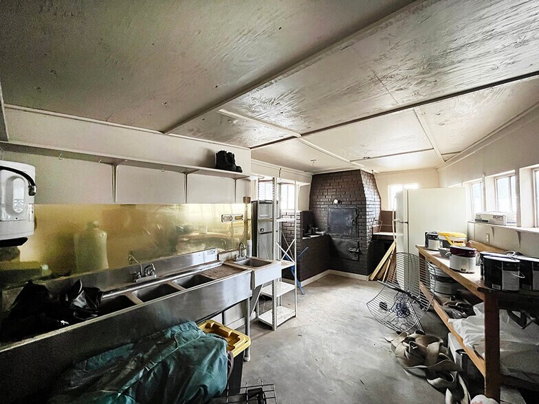 More Photos Of 2891 E Adams St, Show Low Storefront Retail Residential For Sale