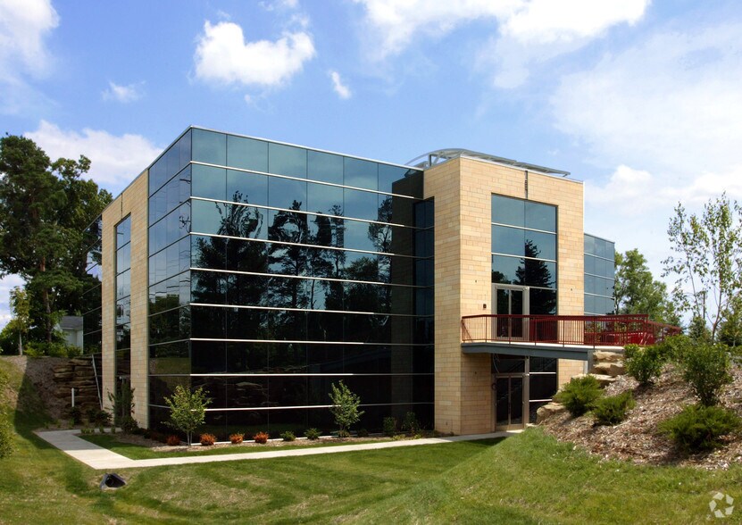 More Photos Of 4940 Cascade Rd SE, Grand Rapids Medical For Lease