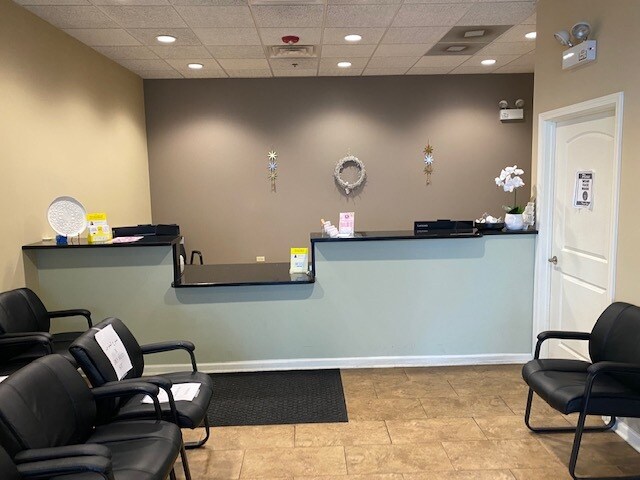 More Photos Of 7124 W 83rd St, Bridgeview Medical For Lease