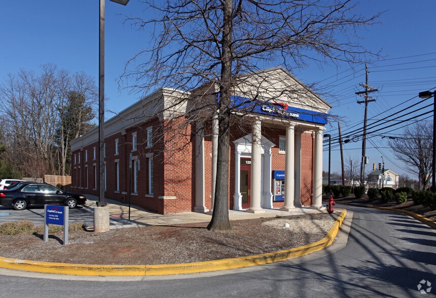 More Photos Of , Gaithersburg General Retail For Sale