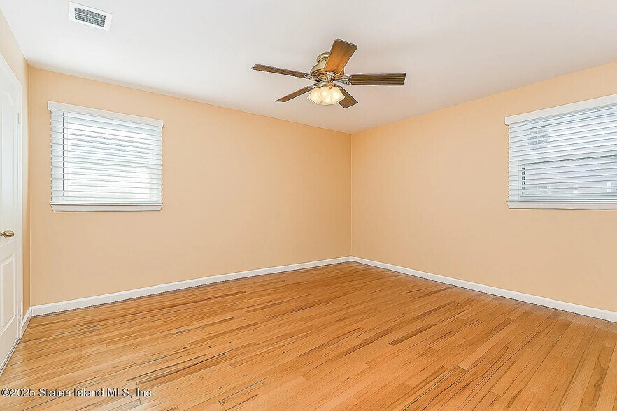 More Photos Of 54 Preston Ave, Staten Island Healthcare For Sale