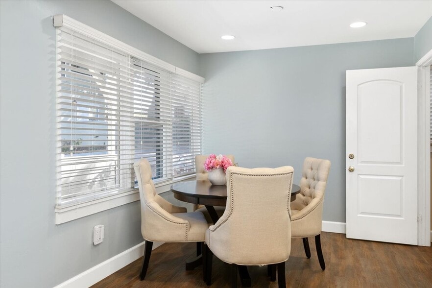 More Photos Of 136-140 W 3rd Ave, Escondido Office For Sale