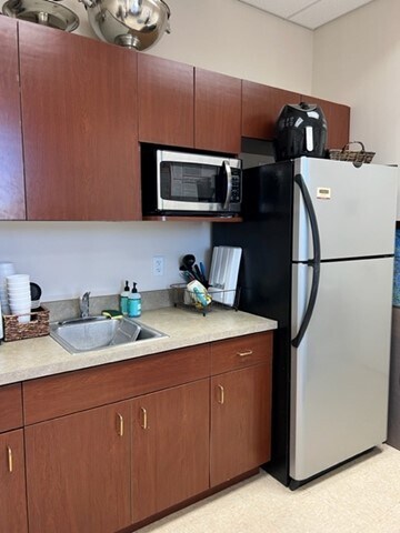 More Photos Of 3882 W US Highway 90, Lake City Medical For Sale