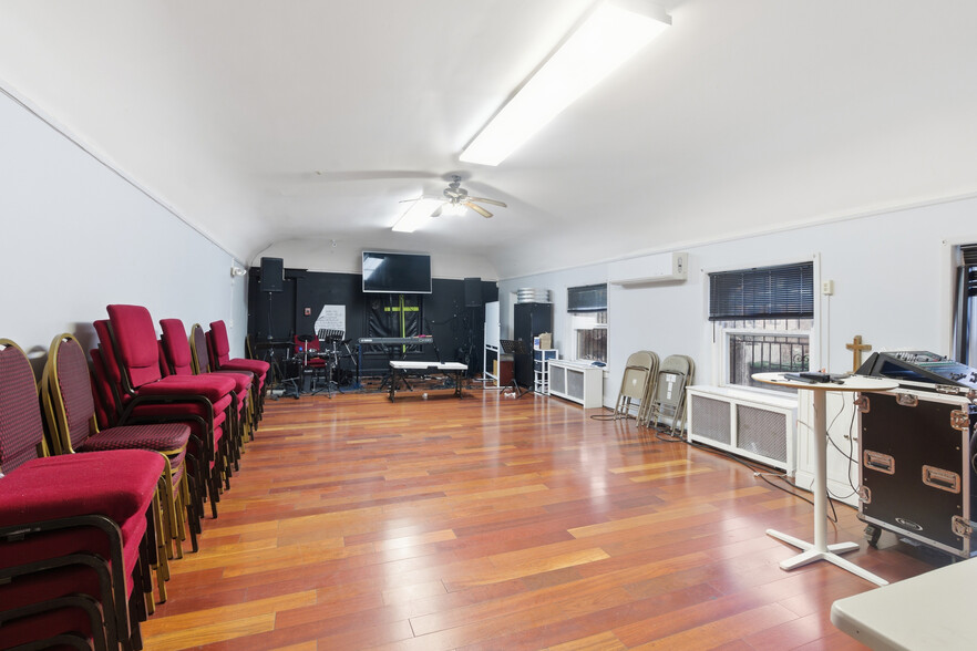 More Photos Of 355 Fairmount Ave, Jersey City Religious Facility For Sale