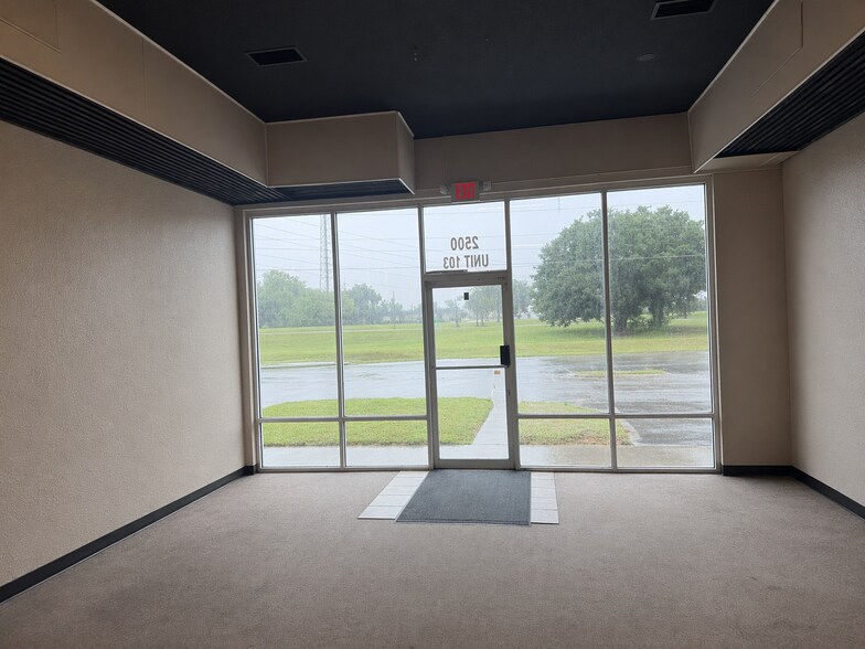 More Photos Of 2500 NW 6th St, Ocala Distribution For Lease