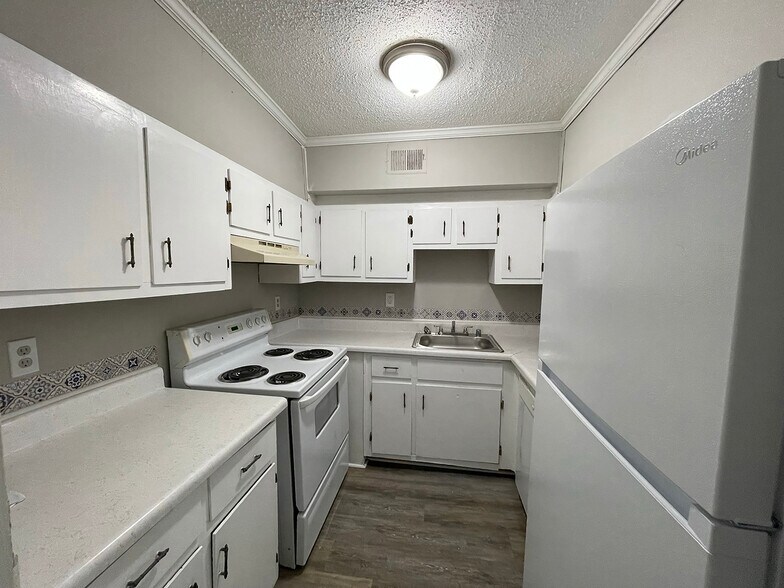 More Photos Of 1401 Carson Rd, Birmingham Multifamily For Sale