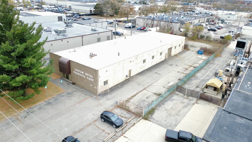 More Photos Of 12283 Levan Rd, Livonia Warehouse For Lease