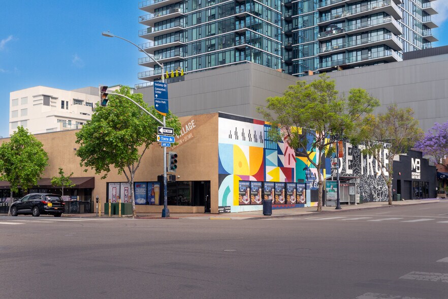 Primary Photo Of 930 Market St, San Diego Restaurant For Lease