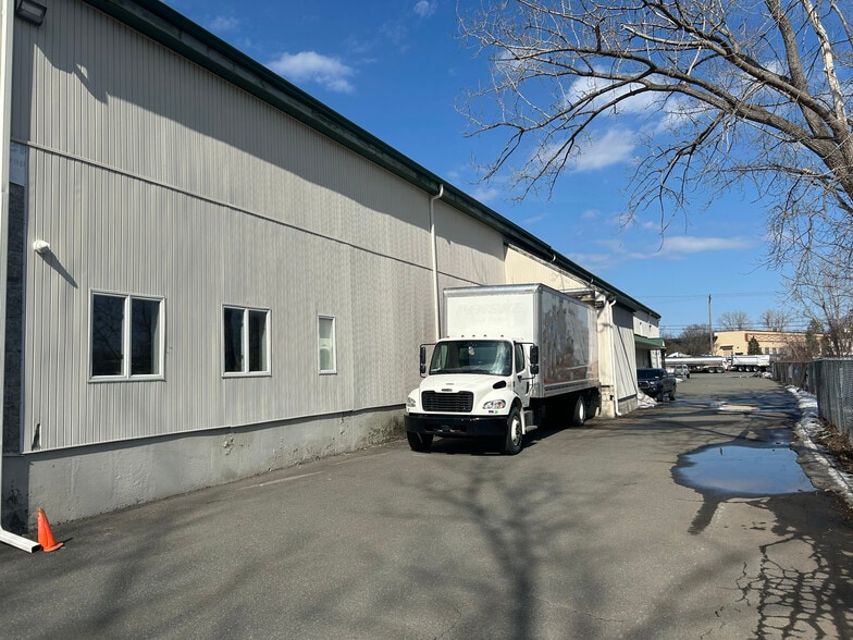 More Photos Of 64 Railroad Ave, Albany Warehouse For Sale