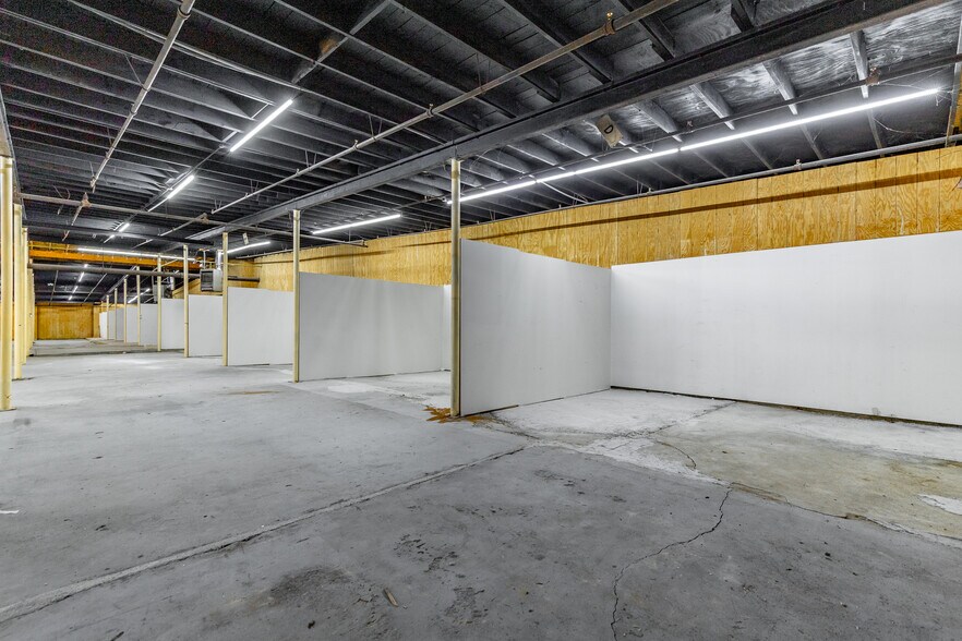 More Photos Of 406 4th Ave, Dalton Manufacturing For Lease