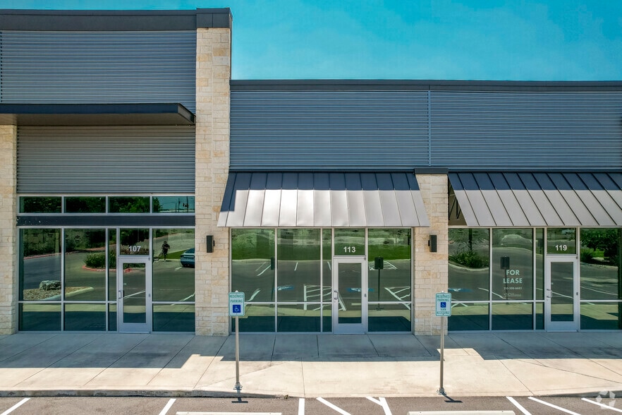 More Photos Of 646 W FM 78, Cibolo General Retail For Lease