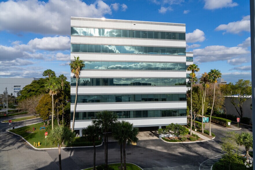 More Photos Of 3750 NW 87th Ave, Doral Coworking Space