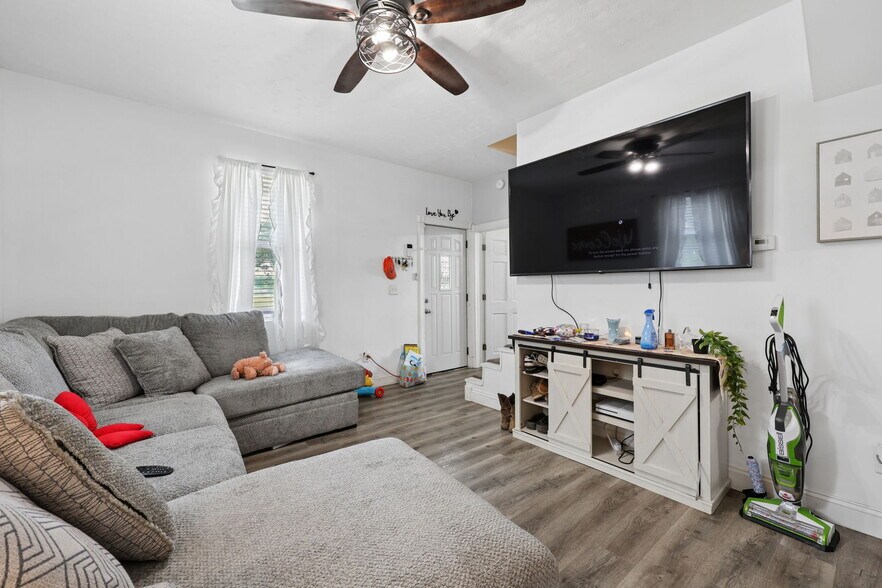 More Photos Of 1520 Island Rd, Circleville Multifamily For Sale