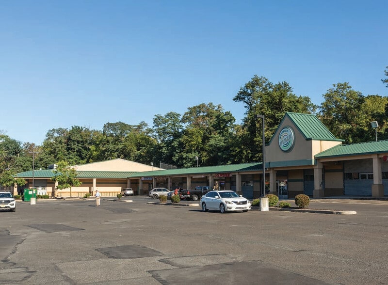 More Photos Of 215 N Hermitage Ave, Trenton Freestanding For Sale