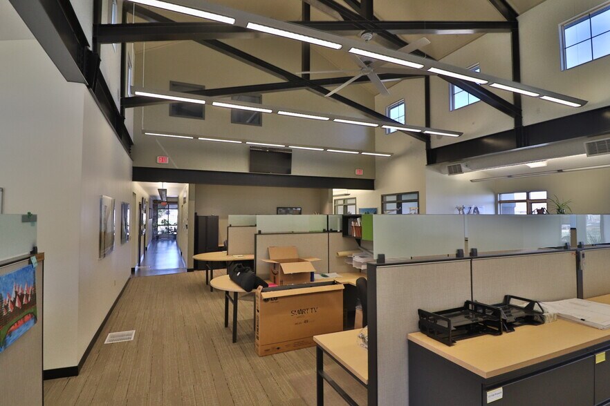 More Photos Of 502 33rd St, Cody Medical For Sale