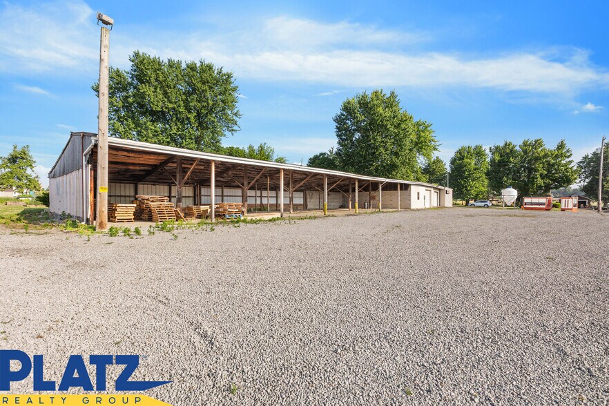 More Photos Of 39821 Salem Unity Rd, Salem Industrial For Lease