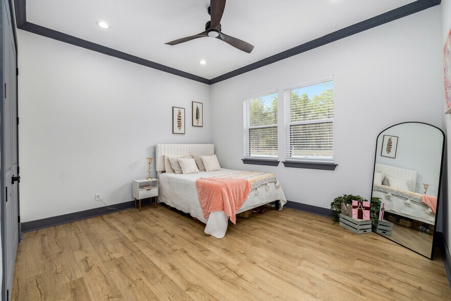 More Photos Of 6012 Long Branch Rd, Jacksonville Horse Stables For Sale