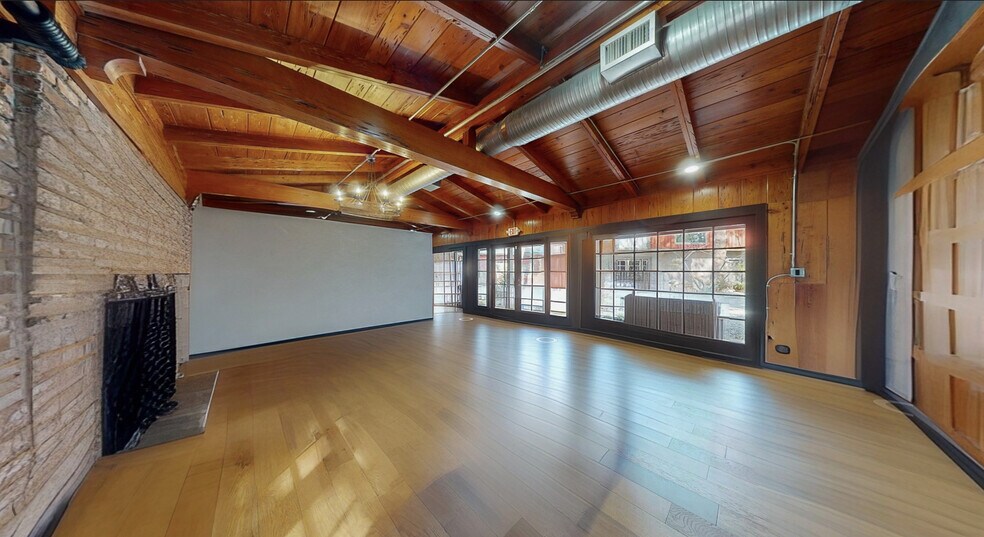 More Photos Of 3508 S Manhattan Ave, Tampa Health Club For Sale