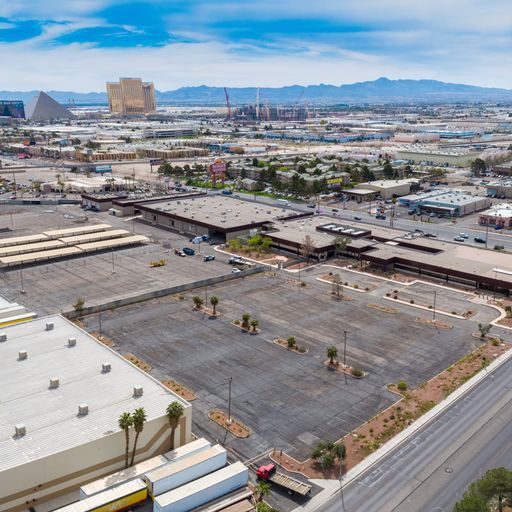 More Photos Of 4300 W Tropicana Ave, Las Vegas Land For Lease