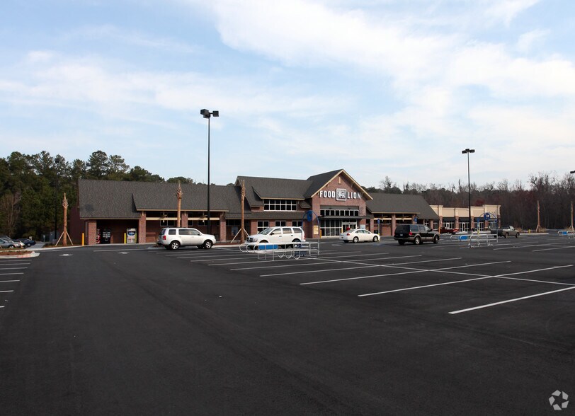 More Photos Of 3488-3500 US Highway 17, Richmond Hill Freestanding For Lease