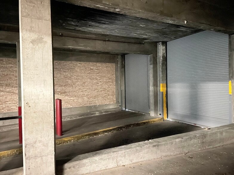 More Photos Of 4713 N Lamon Ave, Chicago Warehouse For Lease