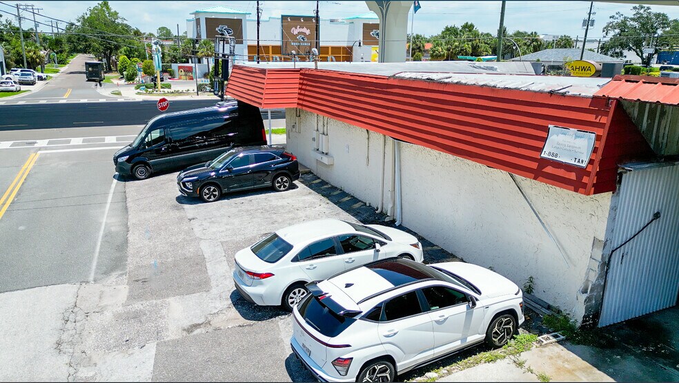 More Photos Of 4542 W Gandy Blvd, Tampa Freestanding For Sale