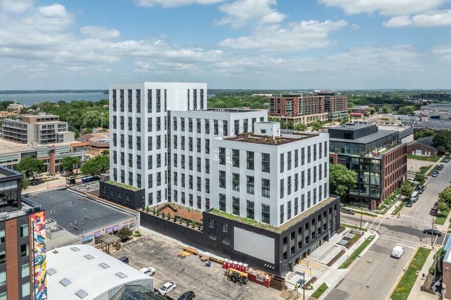 More Photos Of 849 E Washington Ave, Madison Apartments For Lease