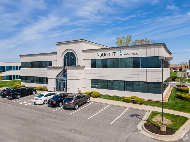 Primary Photo Of 15940 College Blvd, Lenexa Medical For Sale