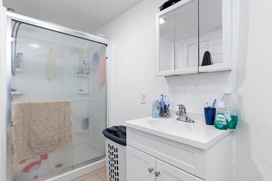 More Photos Of 125 W State St, Kennett Square Apartments For Sale