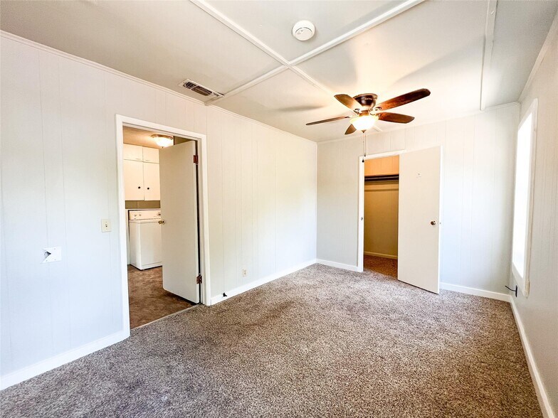 More Photos Of 1425 W Groesbeck St, Stephenville Apartments For Sale