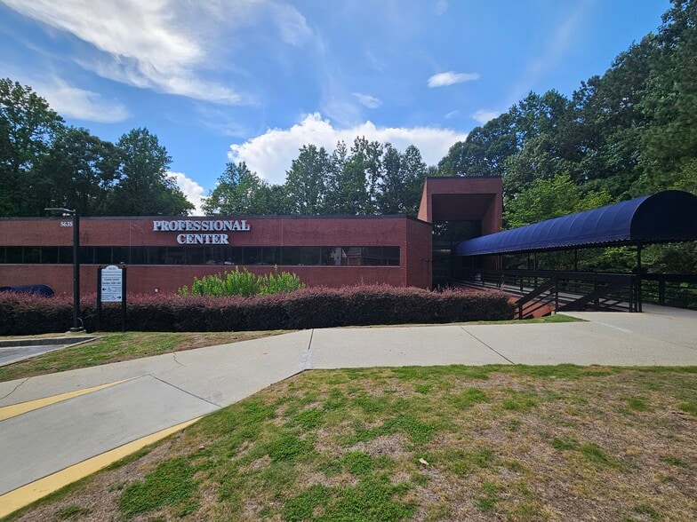 More Photos Of 5635 Peachtree Pky, Peachtree Corners Medical For Lease
