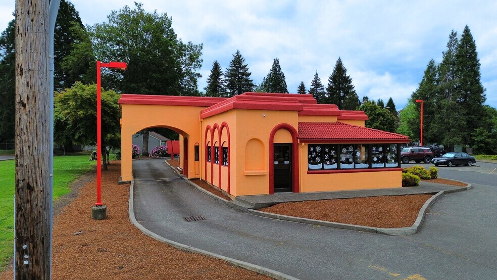 Primary Photo Of 2301 Main St, Sweet Home Restaurant For Sale