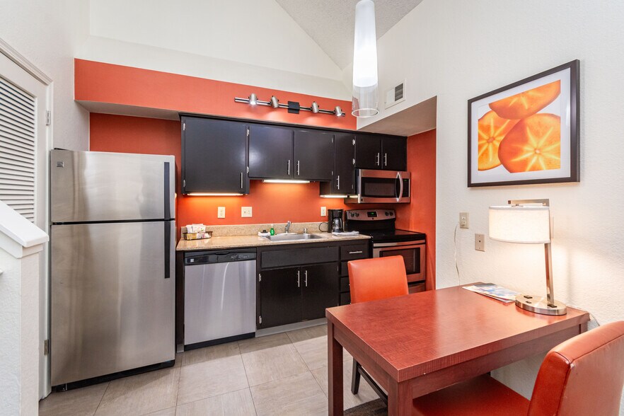 More Photos Of 1530 Howe Ave, Sacramento Hotel For Sale