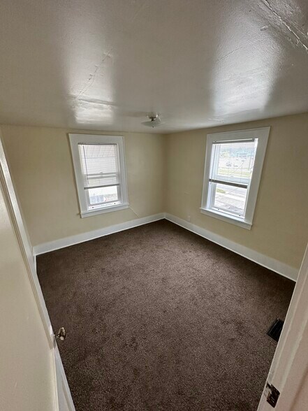 More Photos Of 2345 Cedar St, Holt Apartments For Sale