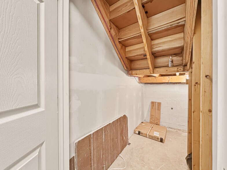More Photos Of 328 Budfield St, Johnstown Office For Sale