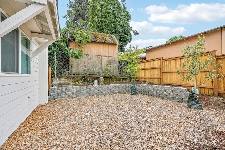 More Photos Of 4775 NE 107th Ave, Portland Apartments For Sale